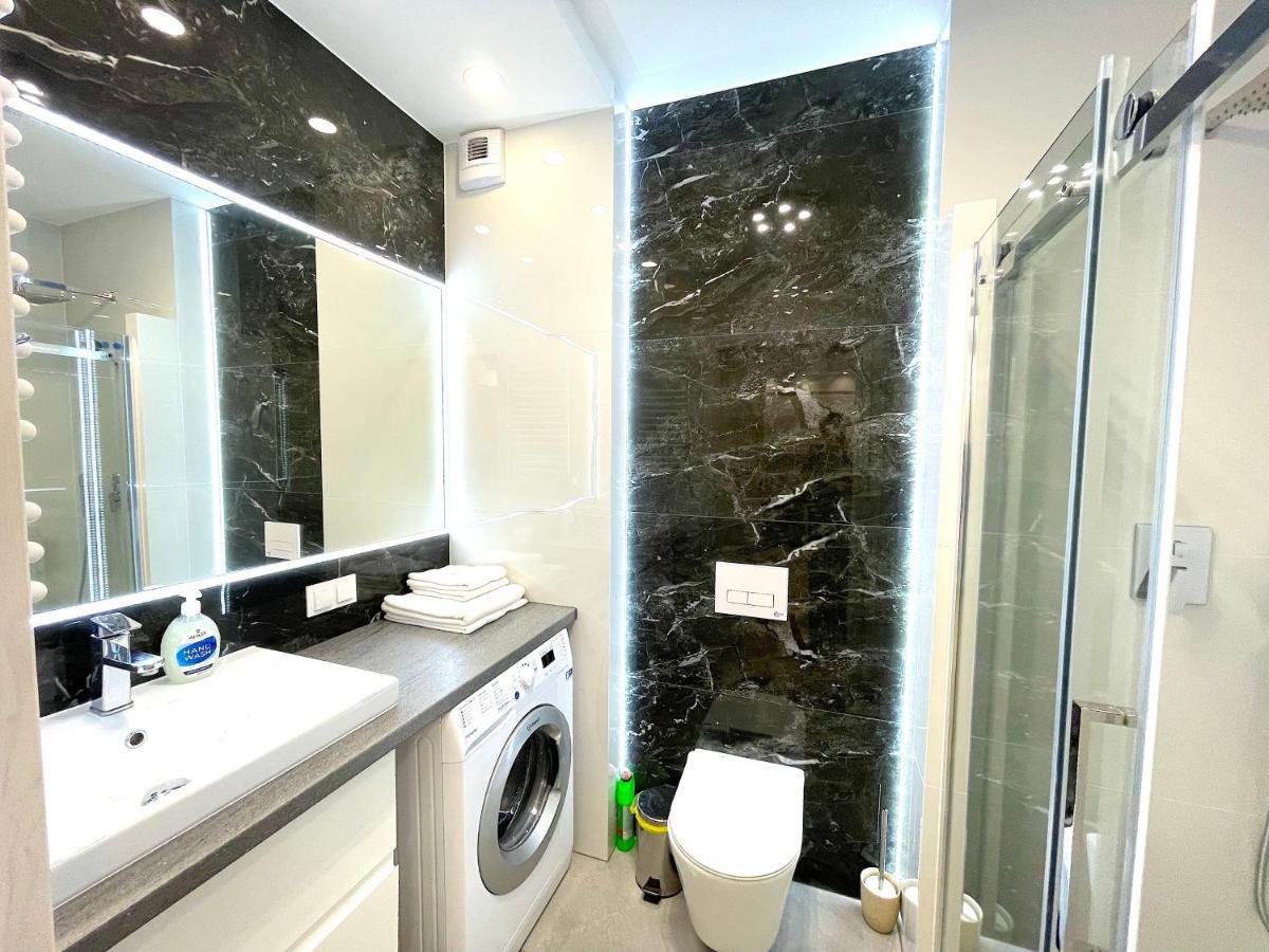 Apartament Superior Blue Przy Plazy- Free Pool, Saunas, Jacuzzi, Fitness, Salzgrotte Kołobrzeg Exterior foto
